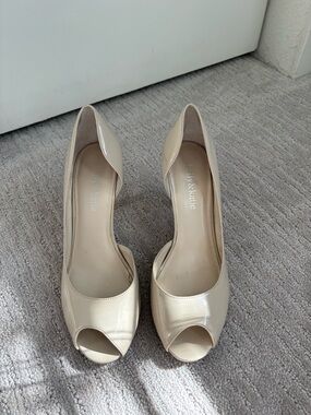 Charles David Nude Patent Peep-Toe Heels sz6.5
